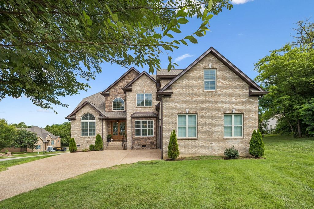 205 Moore Haven Cir, Lebanon
