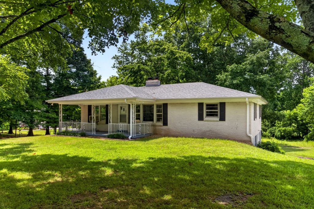 9296 Old Locust Creek Rd, Bon Aqua