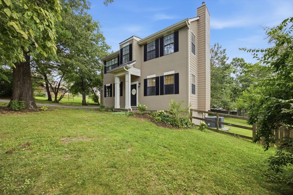 106 Claire Street, Rossville