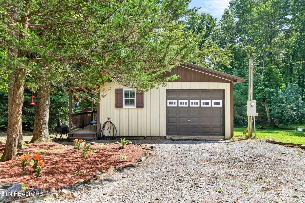 207 David Crockett Rd, Crossville