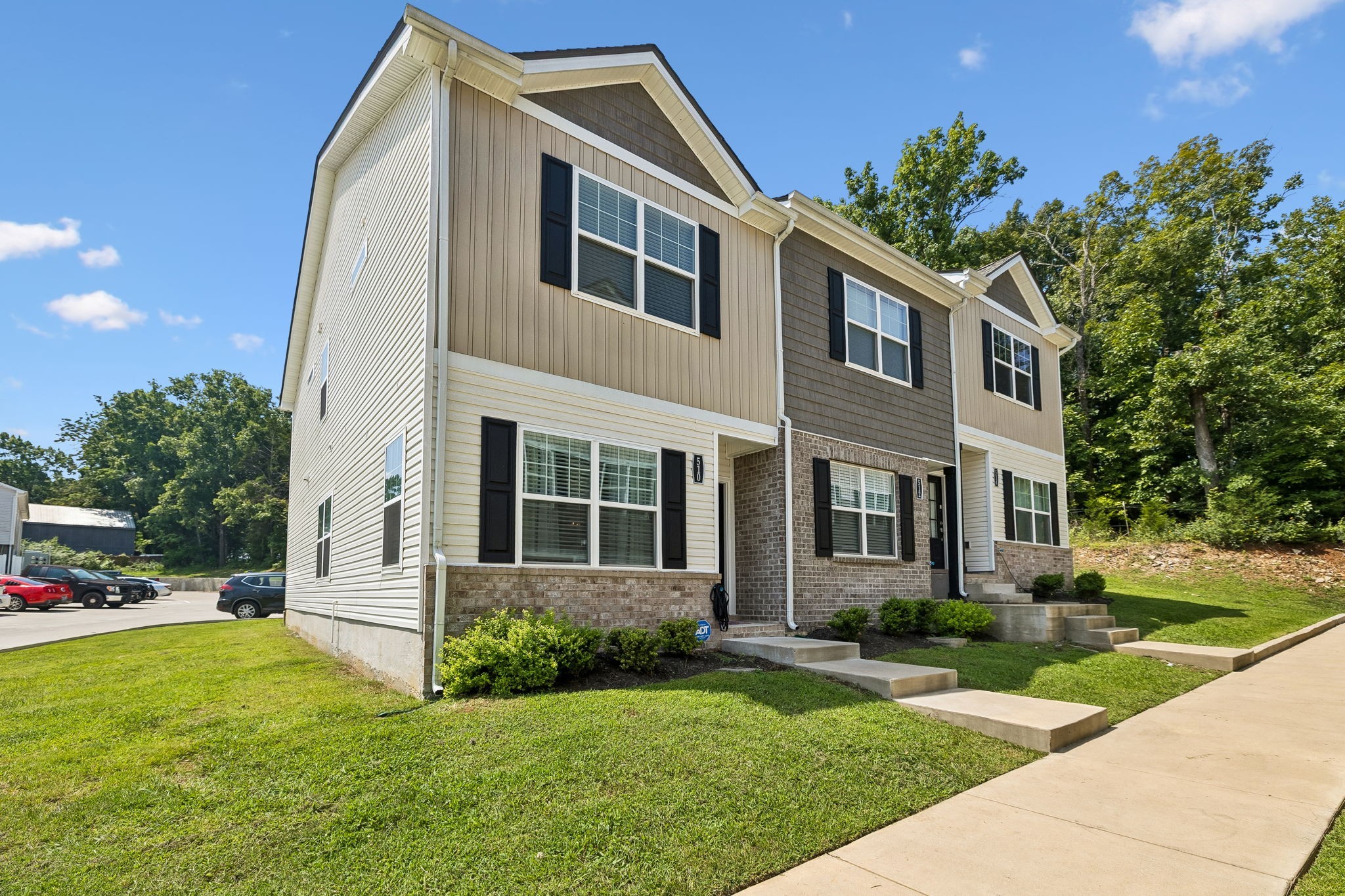 Photo of Listing #3256394