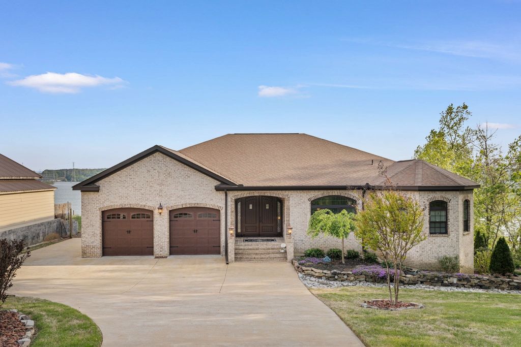 931 County Road 581, Rogersville