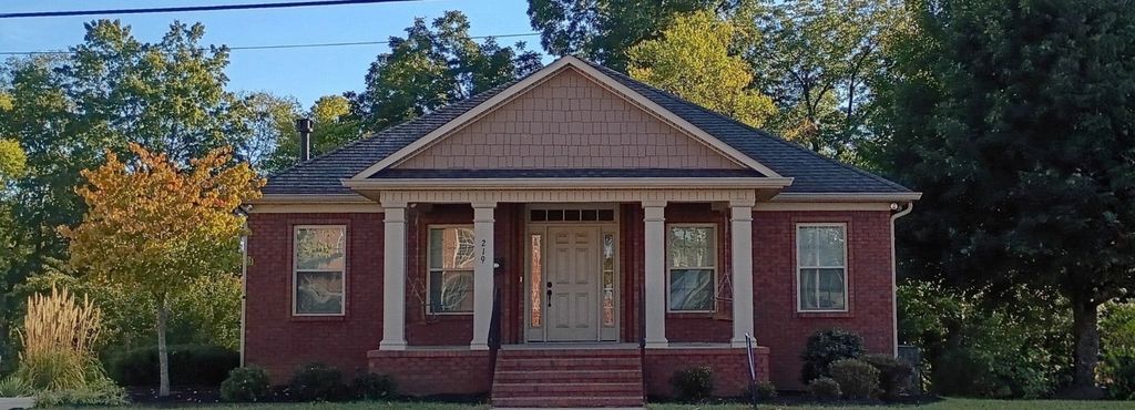219 Waterloo St, Lawrenceburg