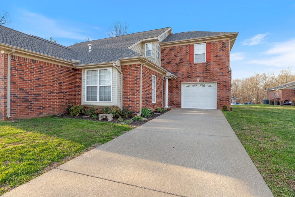 519 Bradford Dr, Dickson