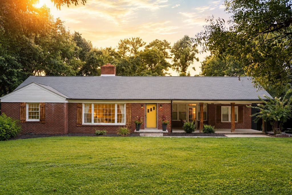 303 N Laurel Cir, Columbia