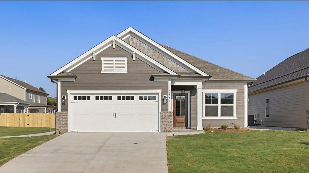 2884 Discovery Drive Nw, Cleveland