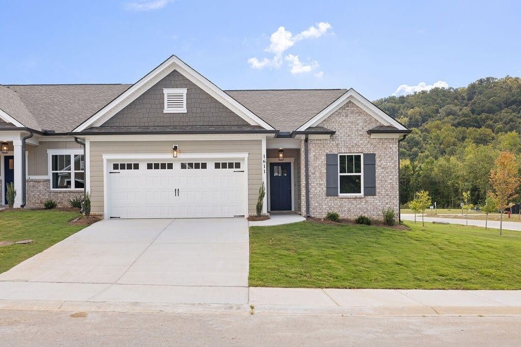 1611 Whisper Winds Lane, Ooltewah