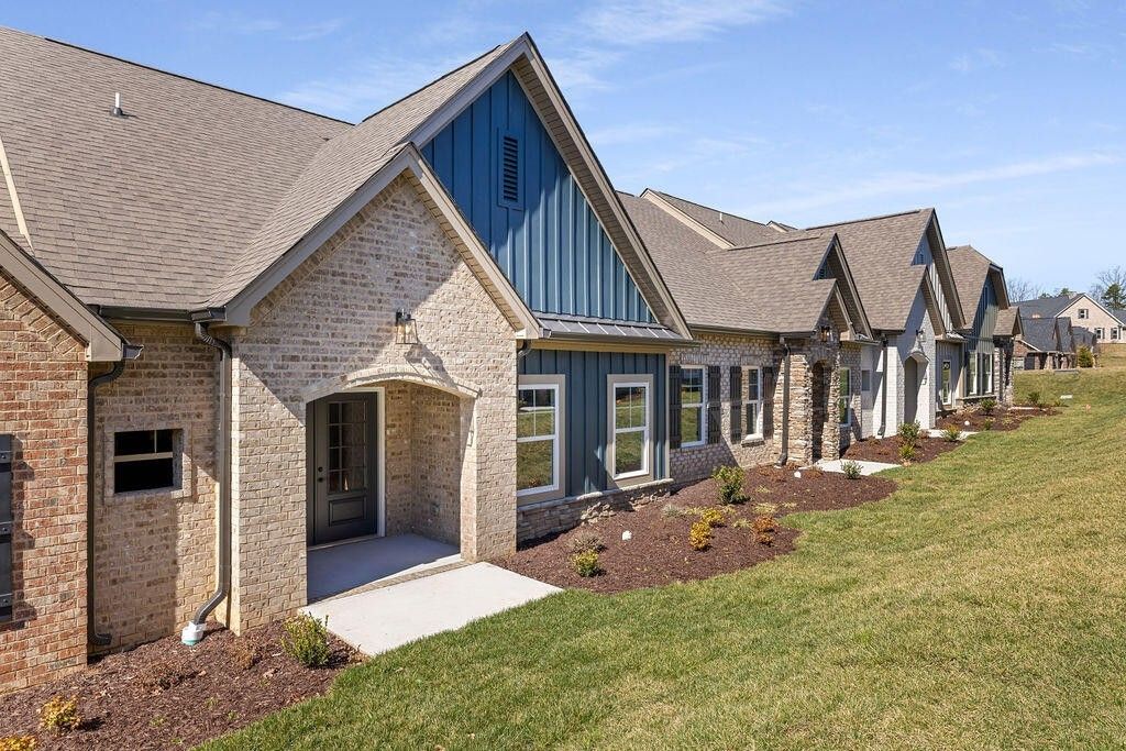 92 Founding Way, Lookout Mountain
