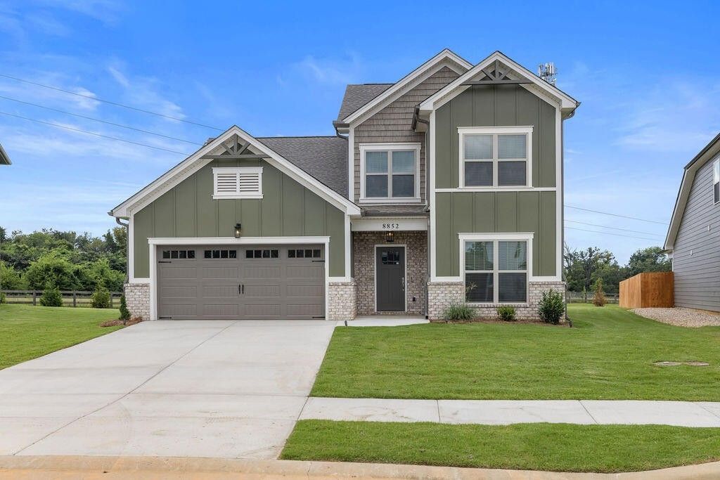 8852 Knolling Loop, Ooltewah