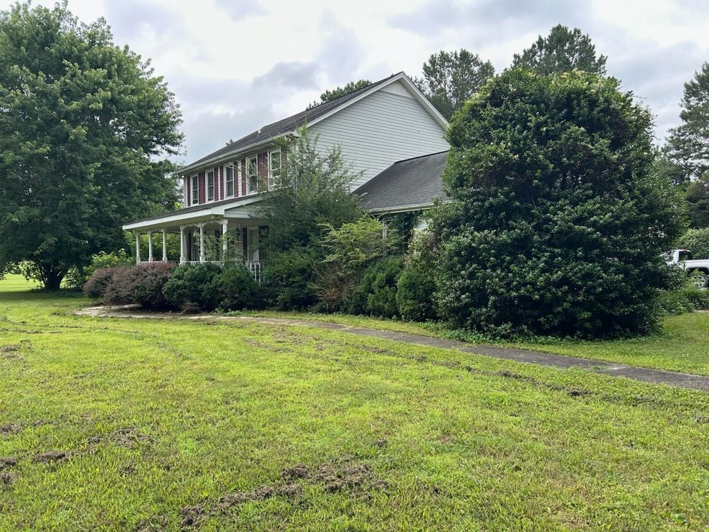 651 Turkey Creek Dr, Tullahoma