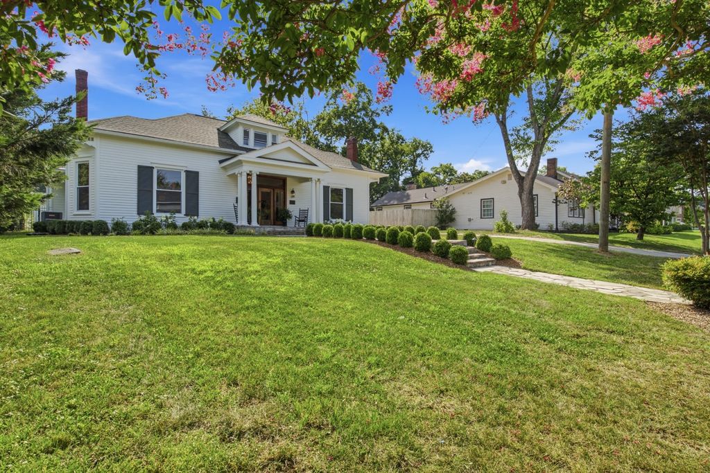 334 3rd Ave S S, Franklin