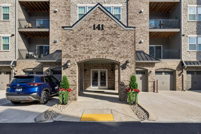 141 Saundersville Rd 1208, Hendersonville