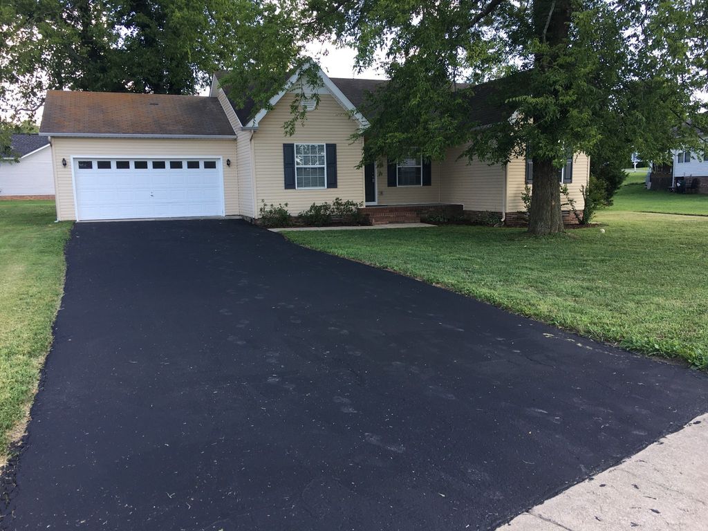 2012 Stafford Dr, Columbia