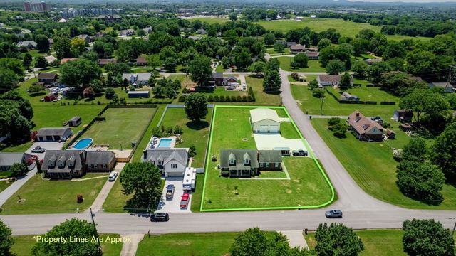 2616 Crosspark Dr, Murfreesboro