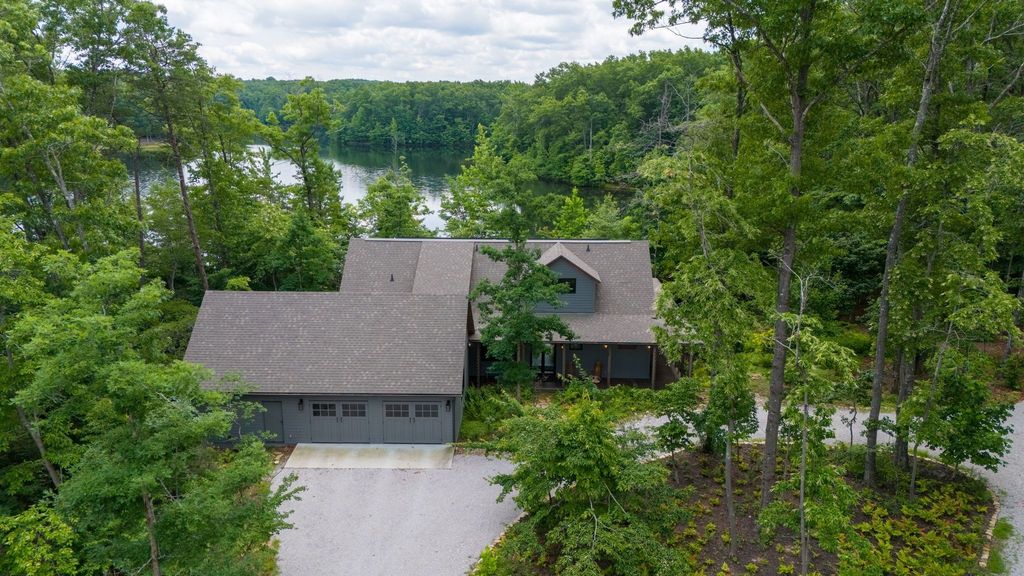 201 Water View Ln, Monteagle