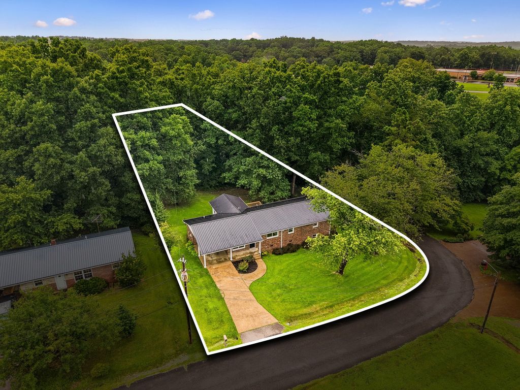 1416 Oakmont Circle, Centerville