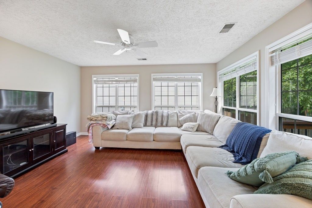6145 Hampton Hall Way, Hermitage