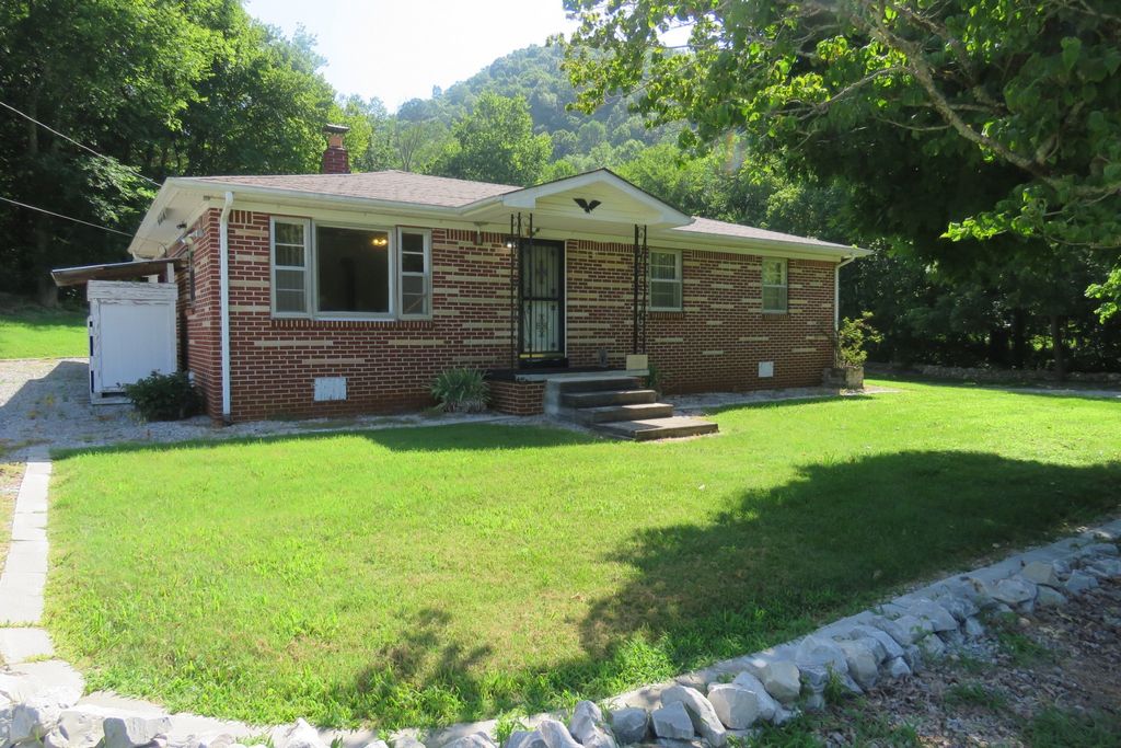 1757 Wet Mill Creek Rd, Celina
