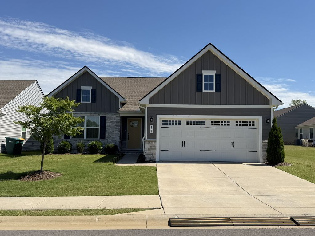 469 Steamview Dr, White House
