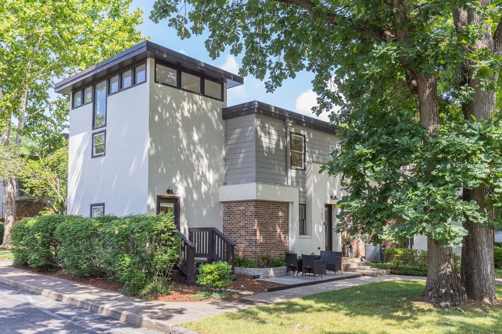 940 Gale Ln 101, Nashville