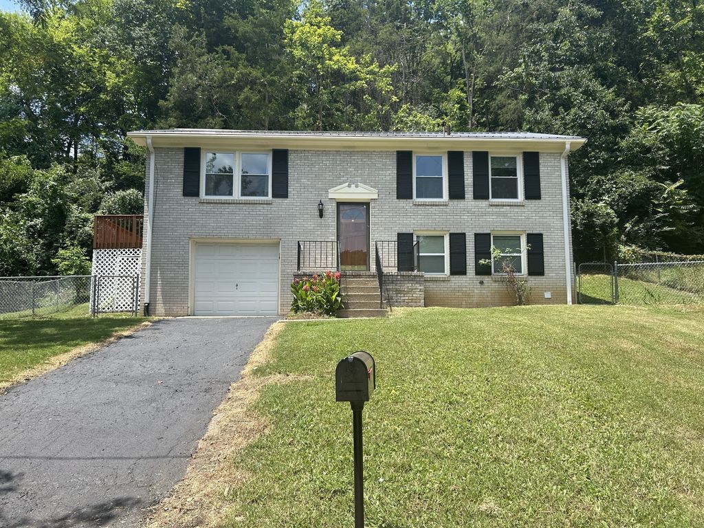 211 Sawyer Brown Ct, Nashville