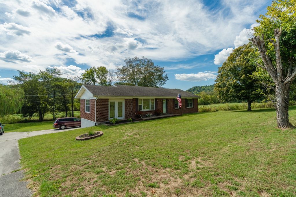 455 Jennings Creek Hwy, Gainesboro