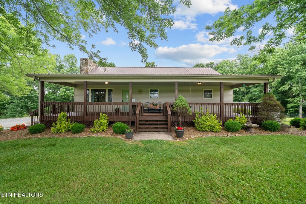 600 Dave Garrett Rd, Crossville