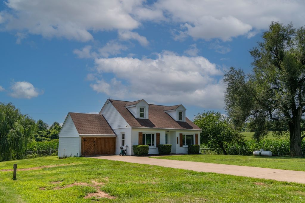 1685 Bumpus Mill Rd, Oak Grove
