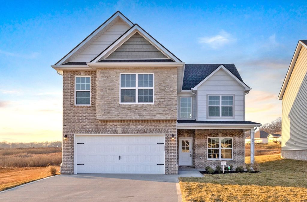 2534 Rafiki Dr, Clarksville