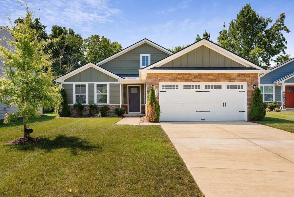 813 Rae Dr, Columbia