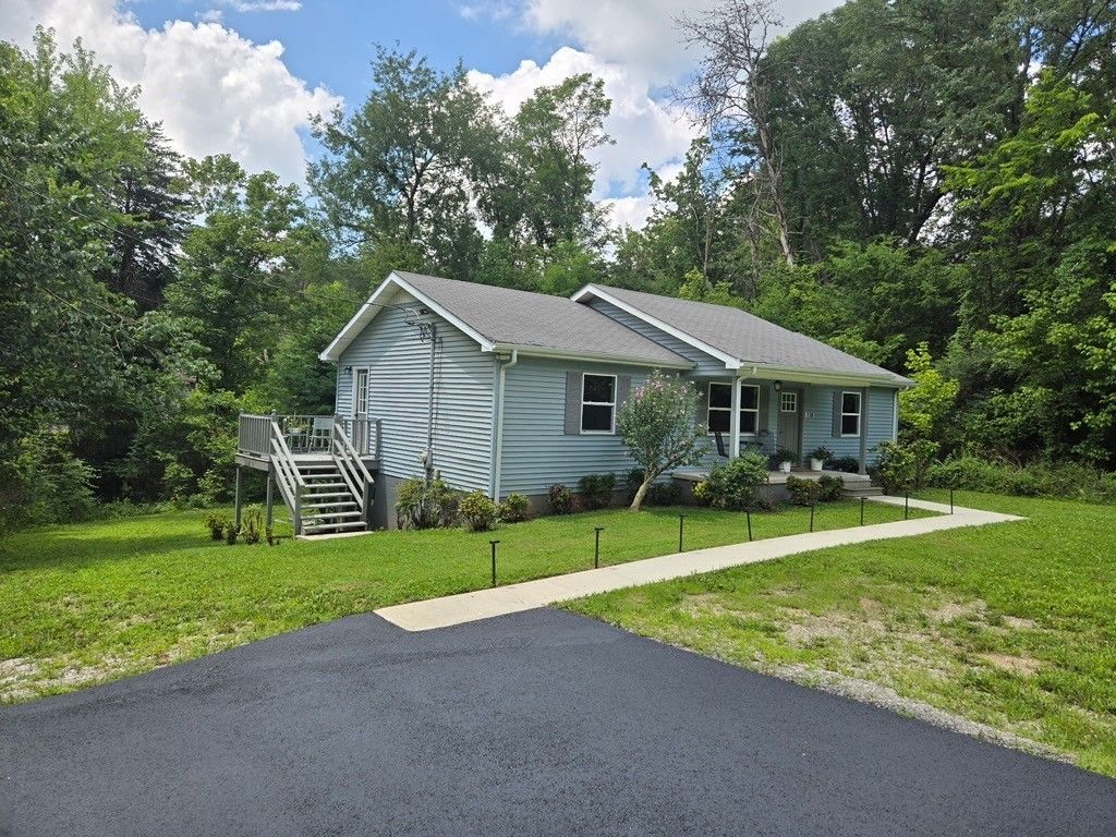 138 Buena Vista Dr, Livingston