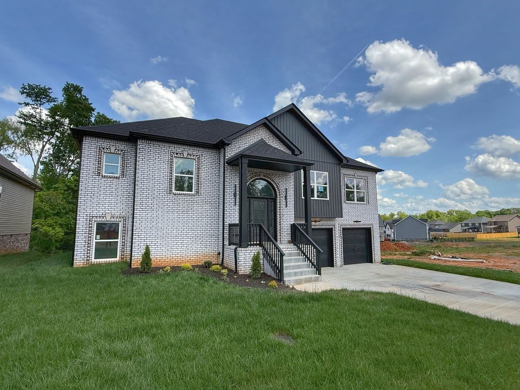 865 Burley Barn Road, Clarksville