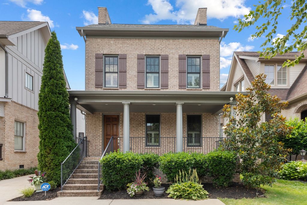 1917 Warfield Dr, Nashville