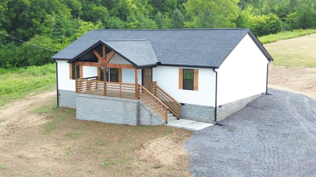 797 Smith Bend Ln, Gainesboro