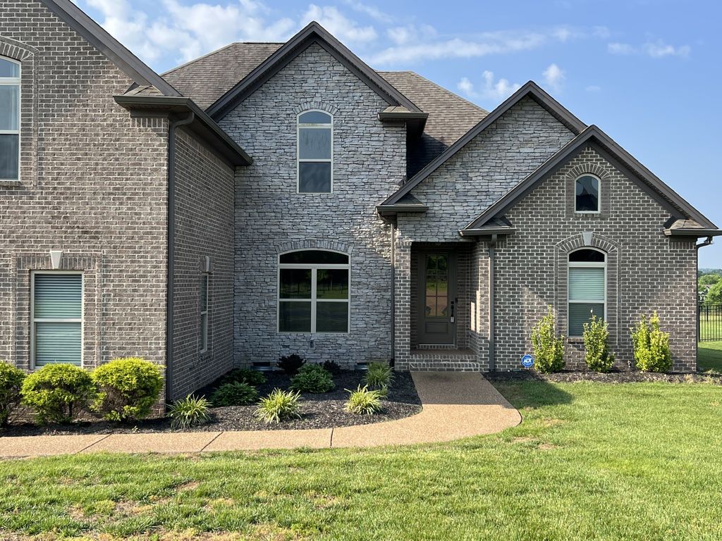 792 Stonebrook Ln, Lebanon