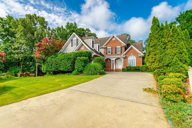 44 S Links Drive, Ringgold