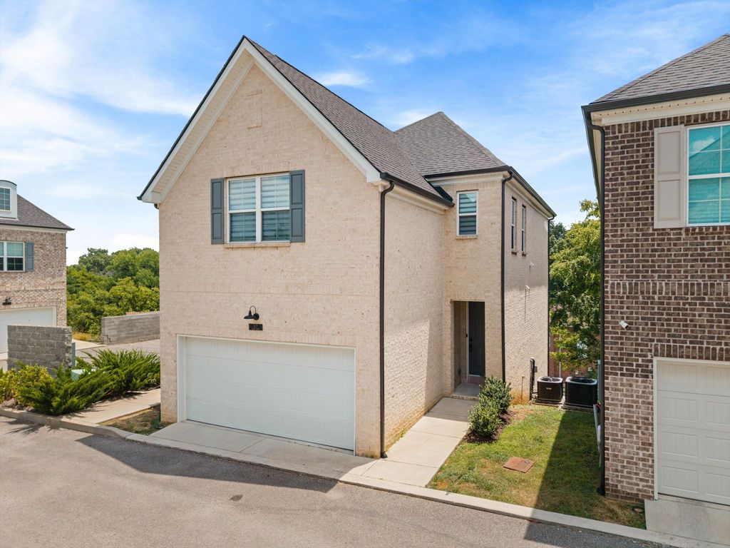 2656 Lakevilla Dr 17, Nashville