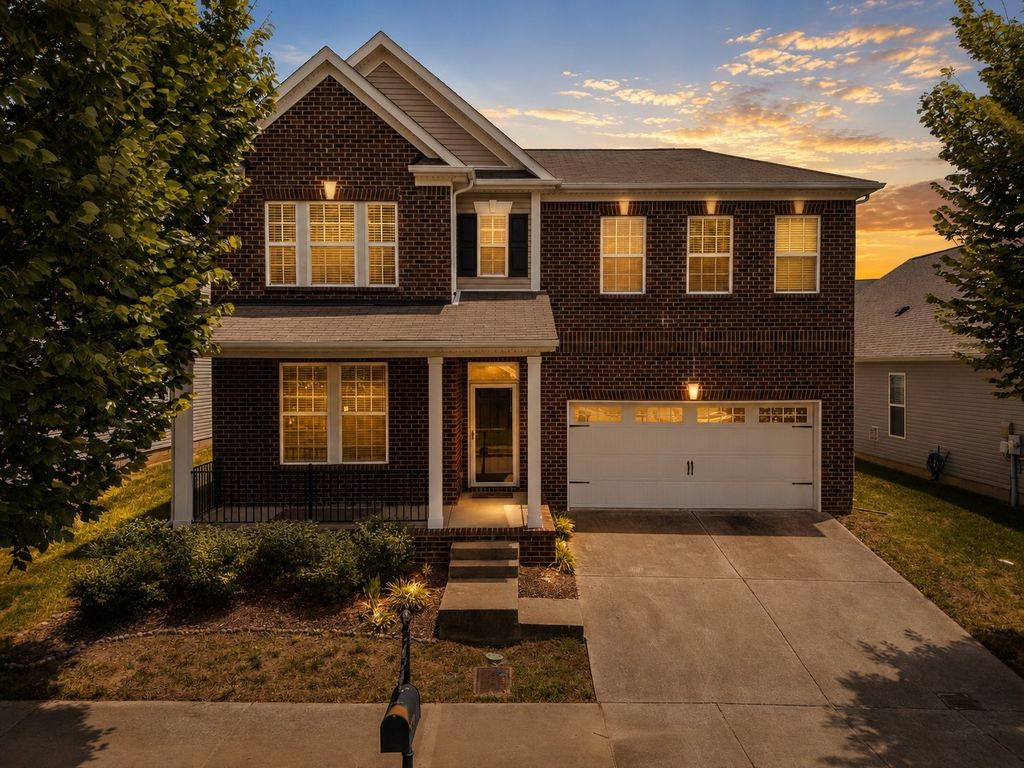 2508 River Trail Dr, Hermitage