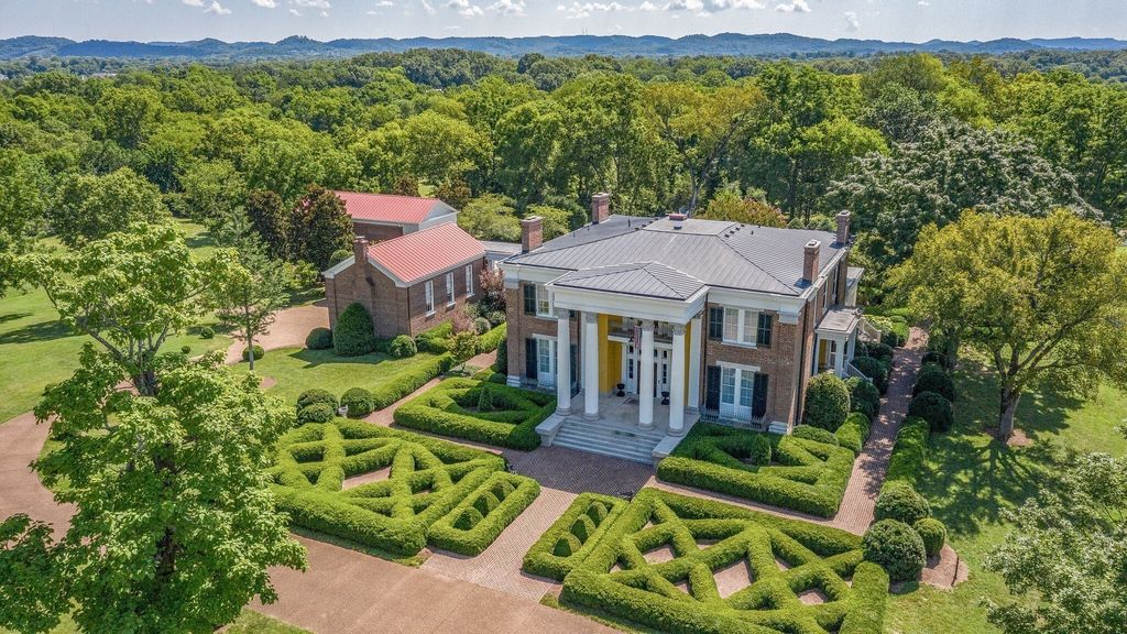 1711 Old Hillsboro Rd, Franklin