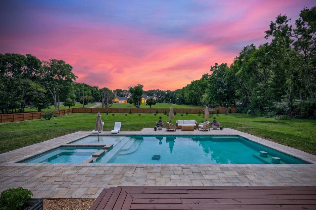510 Granny White Pike, Brentwood