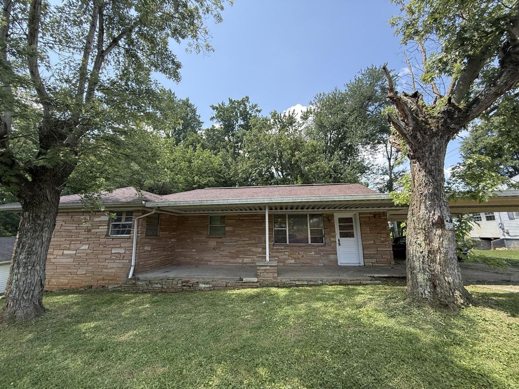 419 Carlock Avenue, Harriman