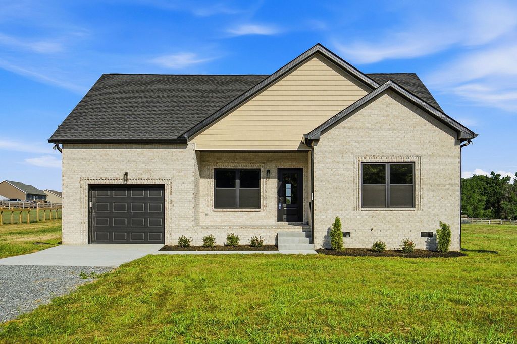 719 Mount Vernon Rd, Bethpage