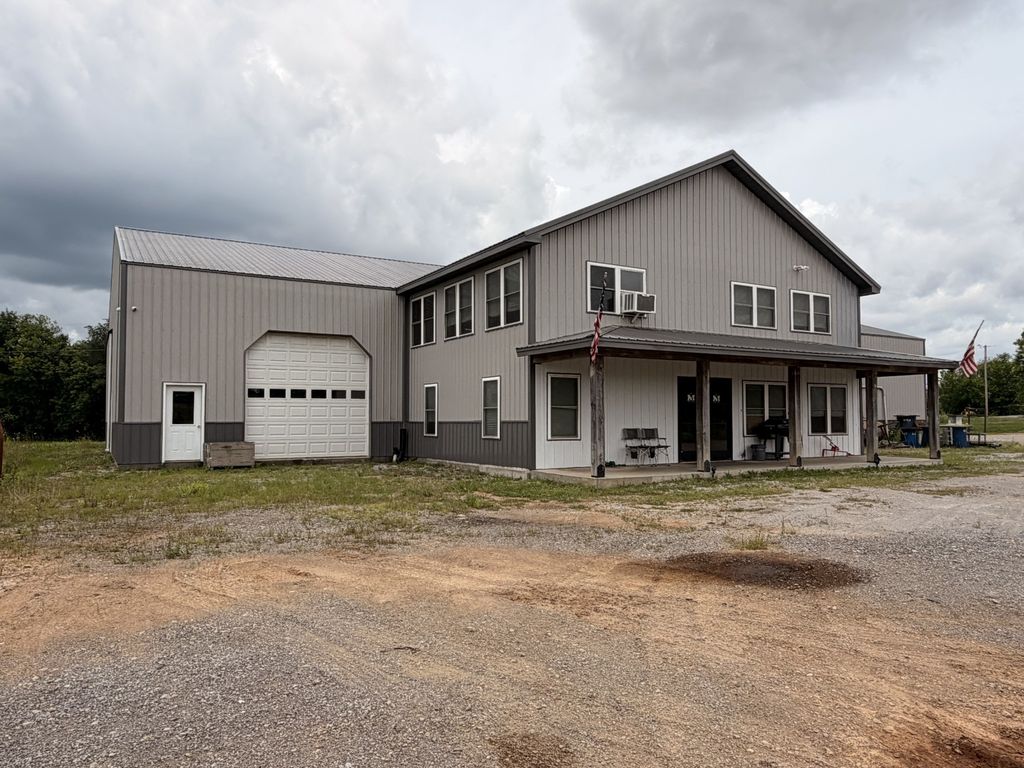 2196 Carneal Ln, Oak Grove