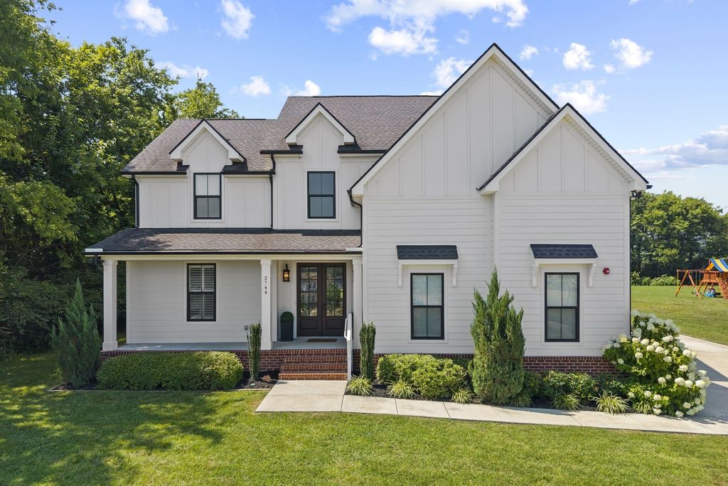 2744 Morrow Ln, Columbia