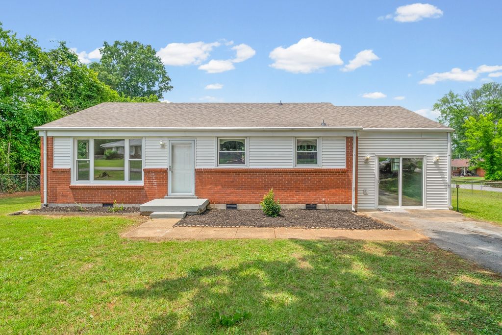 9 Lealand Drive, Clarksville