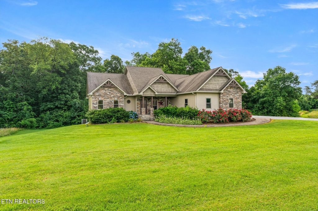 1323 County Road 750, Athens