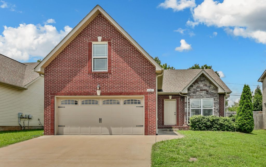 1005 Orchard Hills Dr, Clarksville