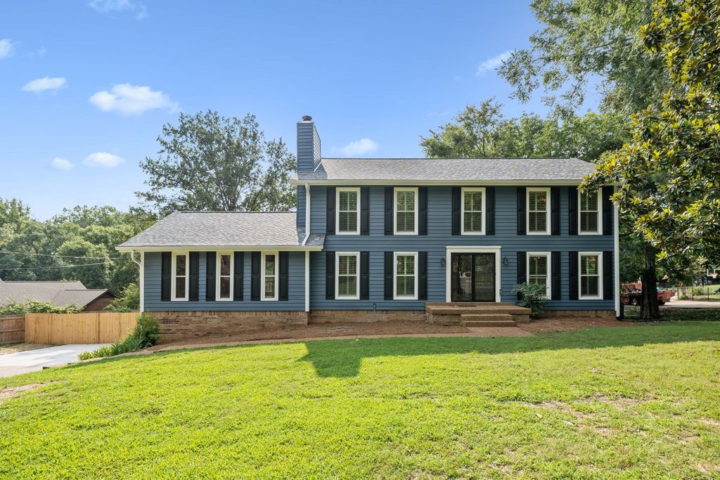 103 Jefferson Dr, Hendersonville