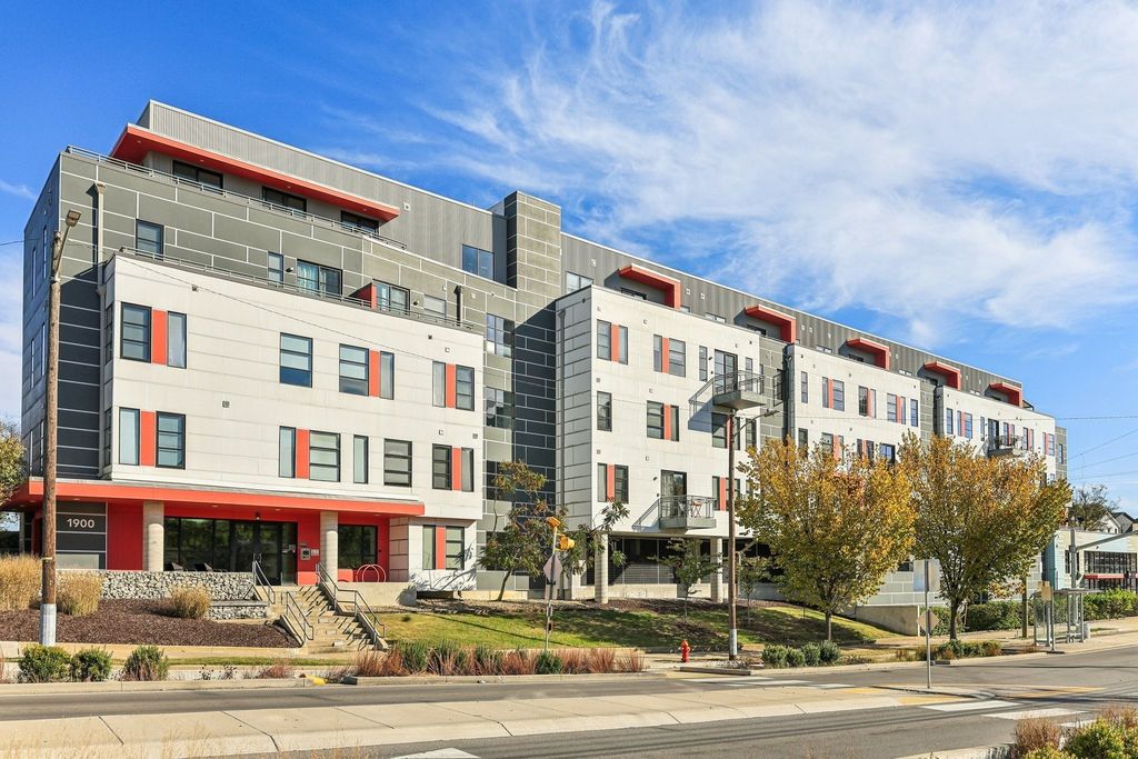 1900 12th Ave S 205, Nashville