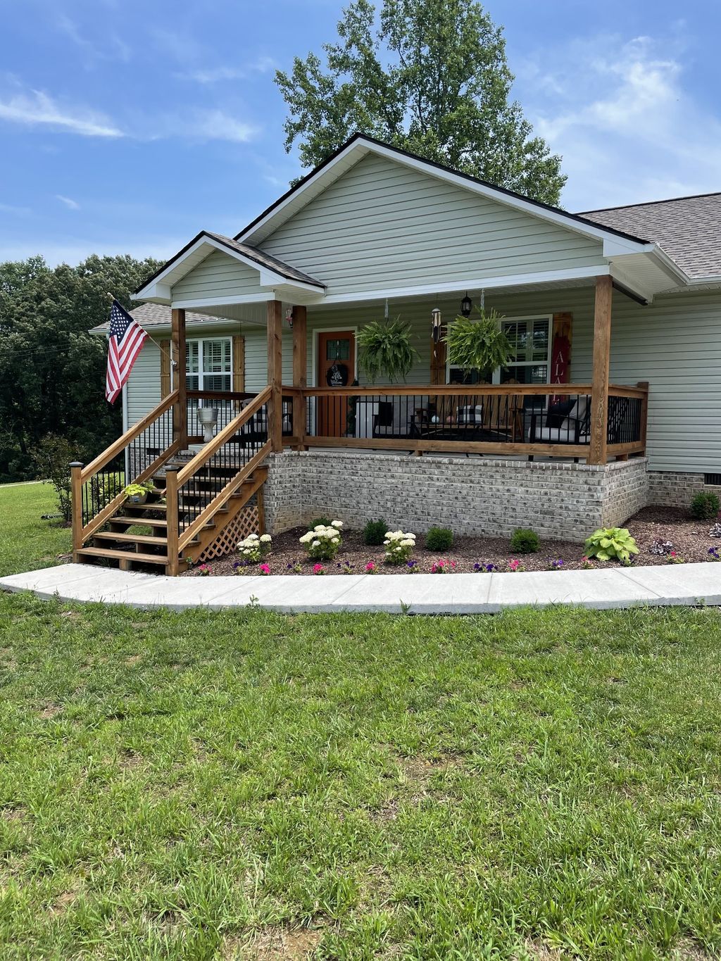 9372 Elk Ridge Rd, Mount Pleasant